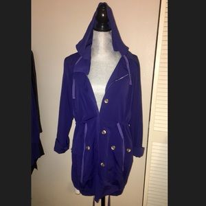 Lightweight Trench Travel Coat